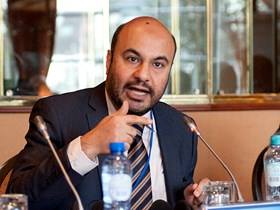 الدكتور حسام شاكر